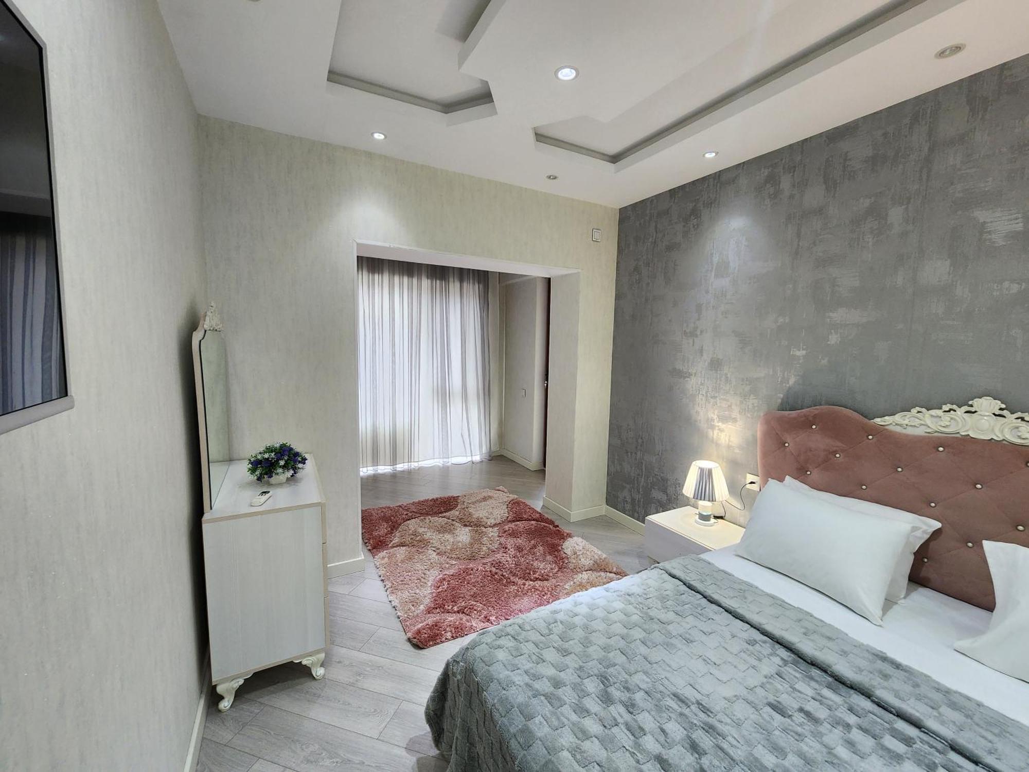 Park Azure Apartment *