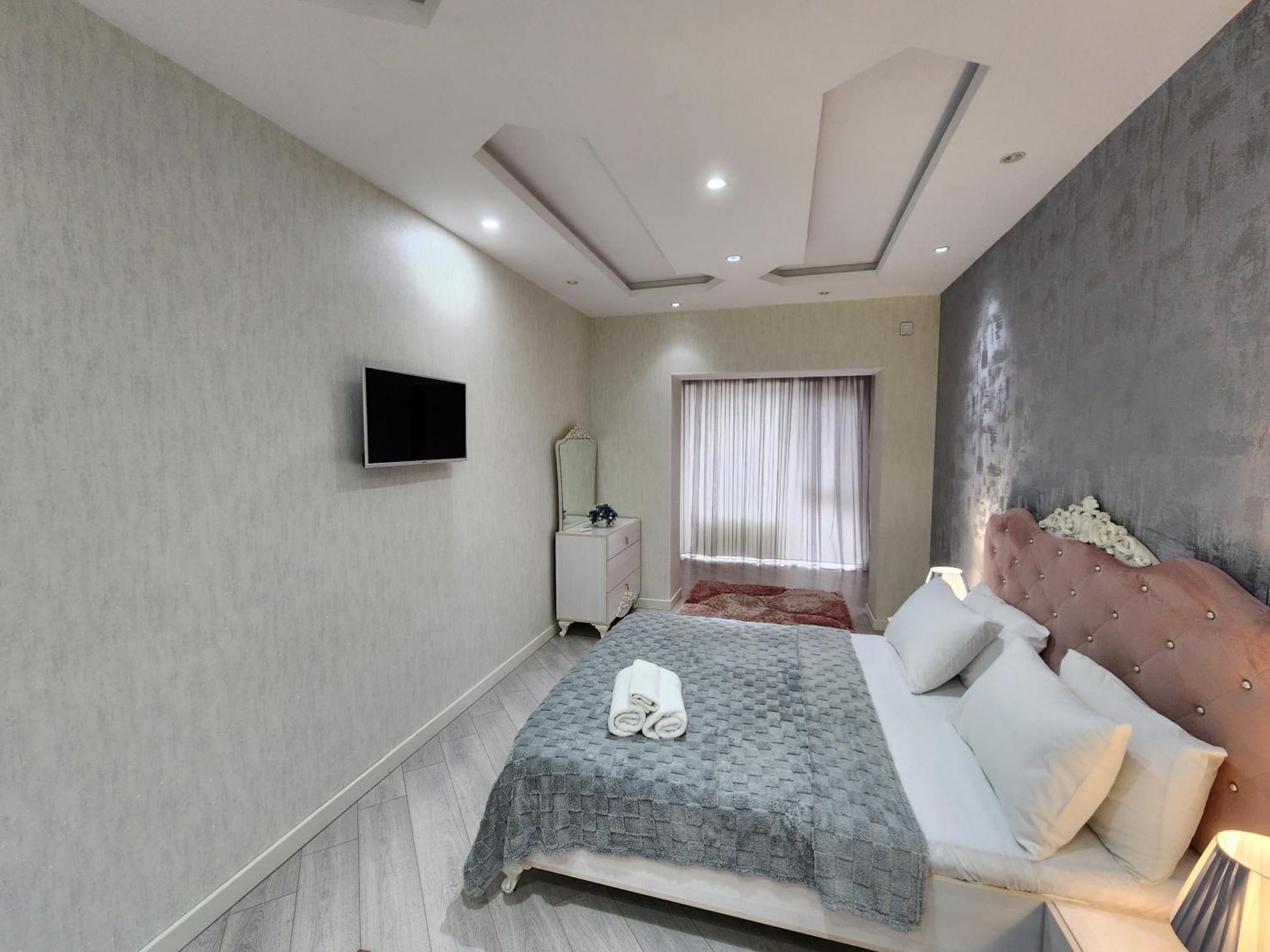 Park Azure Apartment *